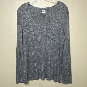 CHICO’S Sweater Gray Silver Sparkle Cable Knit Ribbed Tunic Style V-Neck Medium